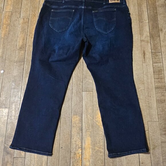 Lee Dark Wash Bootcut Jeans / Sz 18 / Stretch - Picture 2 of 2